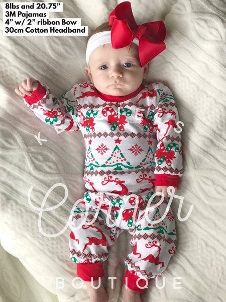 Christmas print top and bottom pajamas