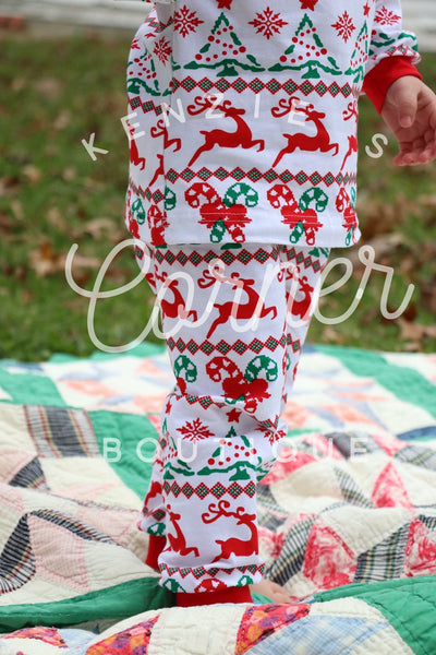 Christmas print top and bottom pajamas