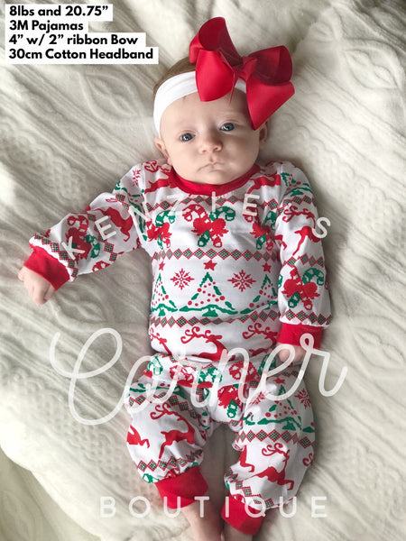 Christmas print top and bottom pajamas