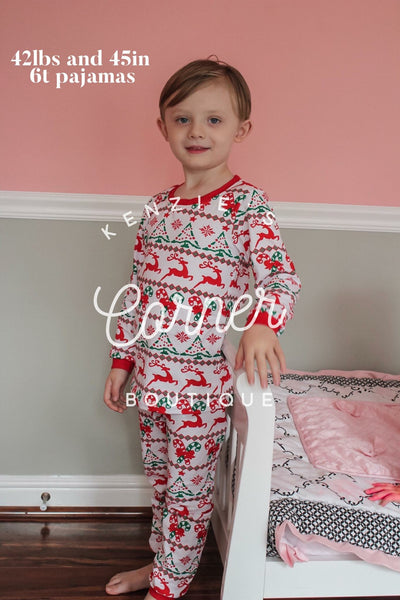 Christmas print top and bottom pajamas