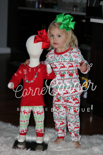 Christmas print top and bottom pajamas